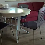아파트 2 *