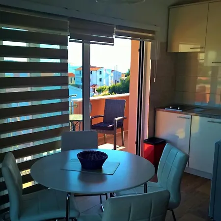 2 Apartman Rogoznica (Sibenik-Knin)