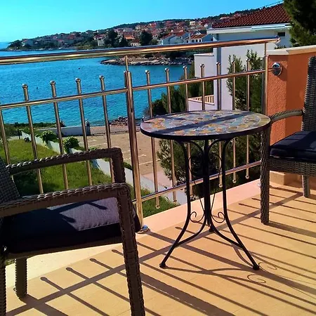 2 Apartment Rogoznica (Sibenik-Knin)