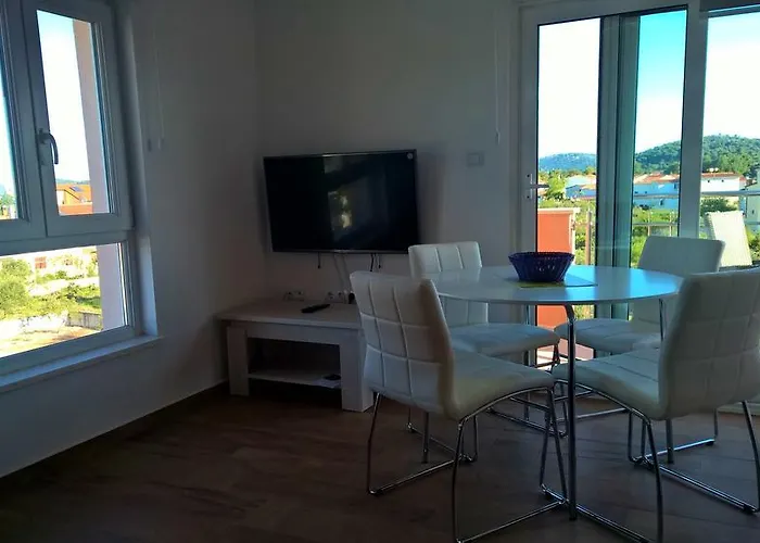 2 * Rogoznica (Sibenik-Knin)