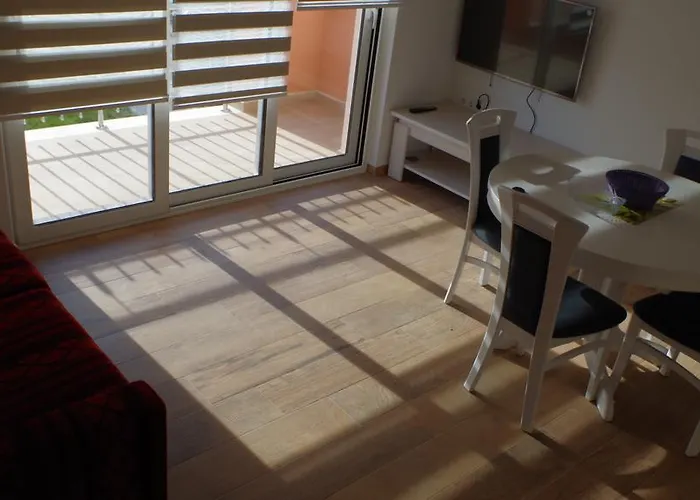 2 Rogoznica (Sibenik-Knin)