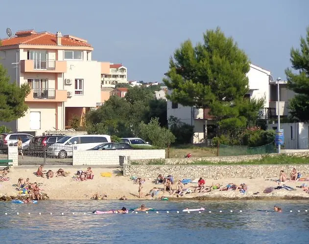 2 Rogoznica (Sibenik-Knin)